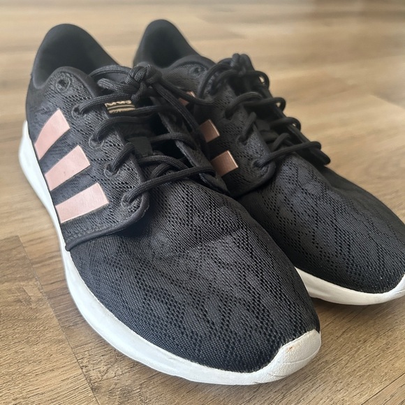 Adidas Cloudfoam Black & Rose Gold Sneakers – Women’s Size 7, Lace – EUC - Picture 4 of 10